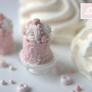 Gateau A La Vanille Miniature Dollhouse Gateau A La Vanille Etsy