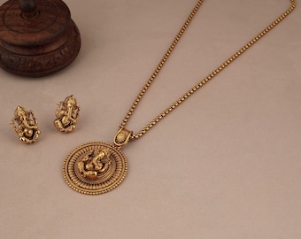 Beautiful gold plated Ganesh pendant set  with earring/Temple Jewllery