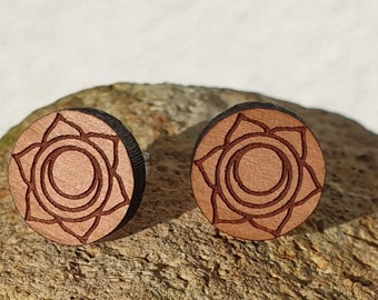 Ohrstecker Birne - Sakral Chakra - 12mm Edelstahl mit Echtholz Eiche - handgemacht - Holzohrstecker für Sie und Ihn - Geschenk - Gesundheit