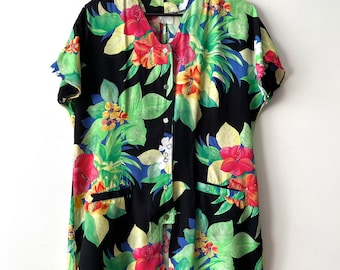 Vintage Damen Tunika Bluse Kurzarm Hell gemusterte Sommerjacke Mittlere Größe Bequeme lange Bluse Viskose Shirt Blumendruck Top