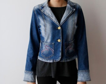 Jaqueta jeans feminina dos anos 80, jaqueta jeans com lavagem ácida, jaqueta jeans hippie, jaqueta jeans discoteca, tamanho médio