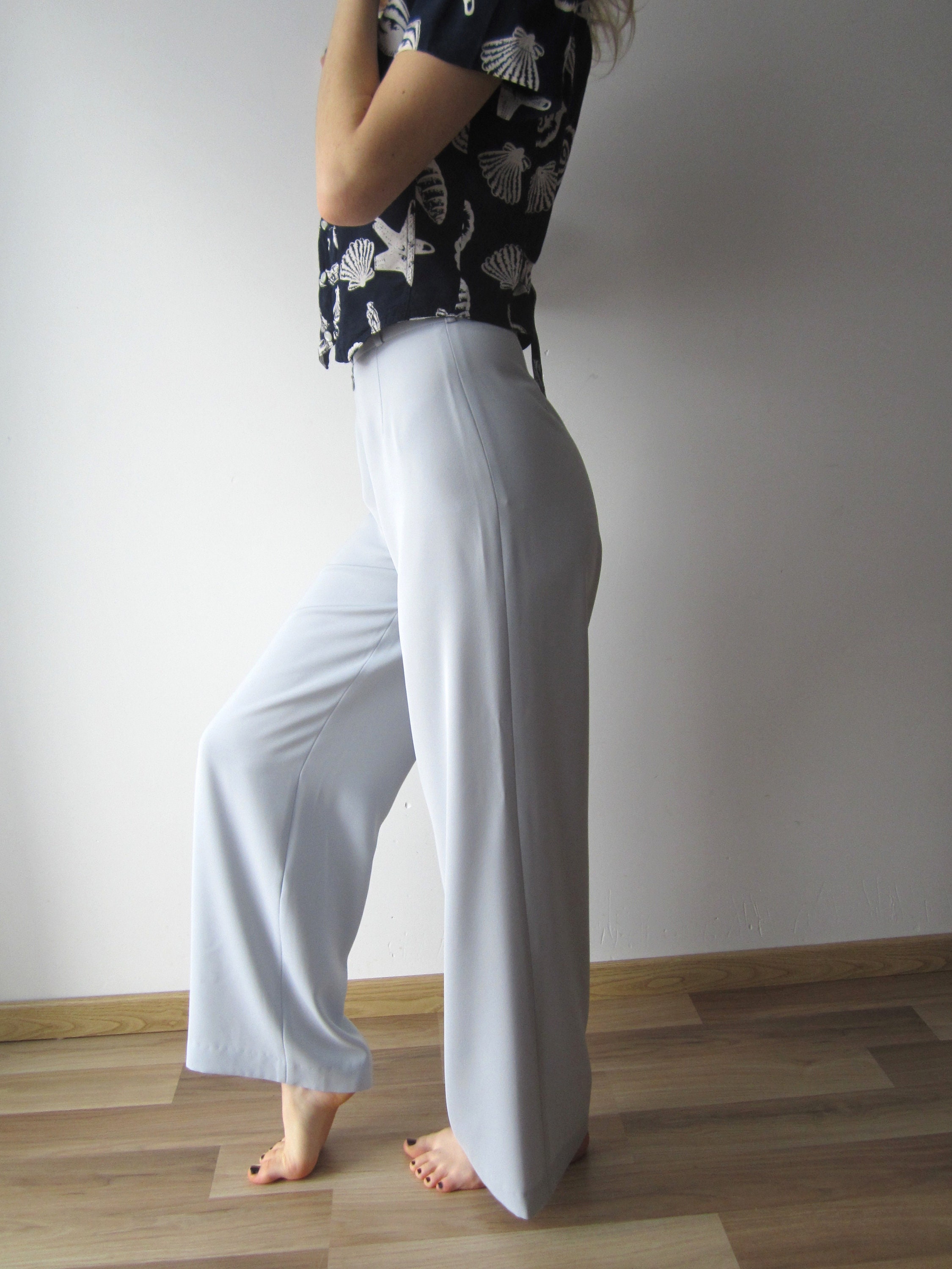 パンツ LOW CLASSIC Woman Pants Grey LW251PT01LY 0147 LOW CLASSIC | Grey Women's Casual Pants | YOOX