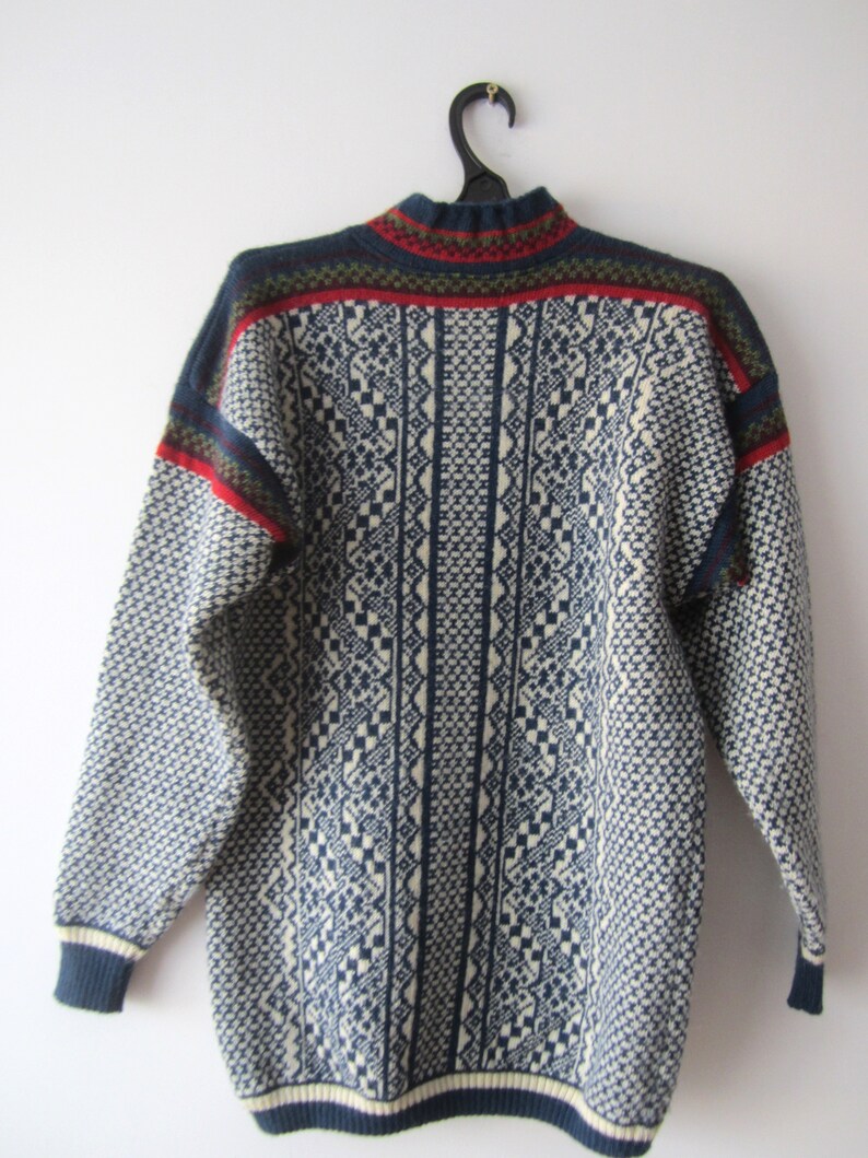 scandinavian jumper men