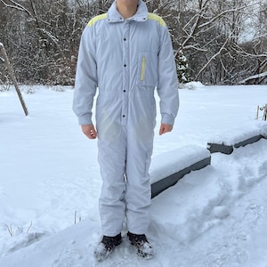 Vintage 90er Jahre Herren Ski Anzug Hellgrau One Piece Winter Ski Anzug Retro Schneeanzug Hipster Winter Wear Größe Medium Winter Sport Overall