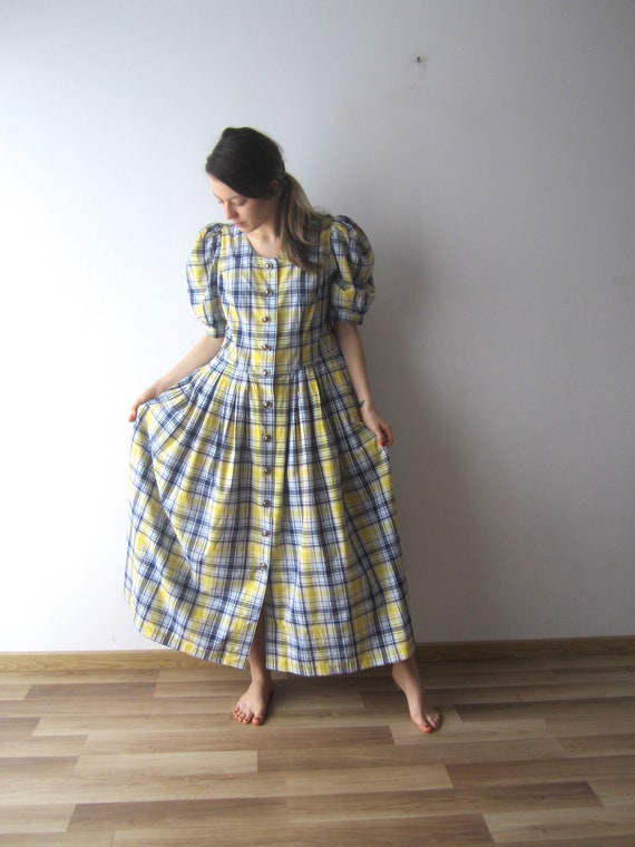 Vintage Plaid Dirndl Dress German Austrian Dress Checkered Bavarian Folk National Costume Sound of Music Oktoberfest Extra Large Size Dress Etsy Canada