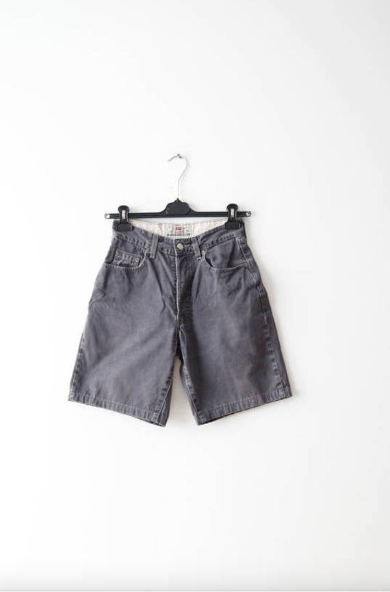 grey levi shorts