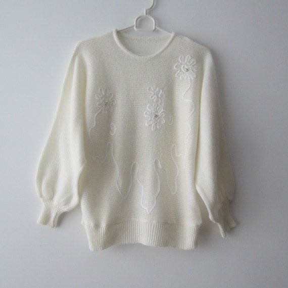 Vintage Ivory White Knitted Sweater Embroidered F… - image 1