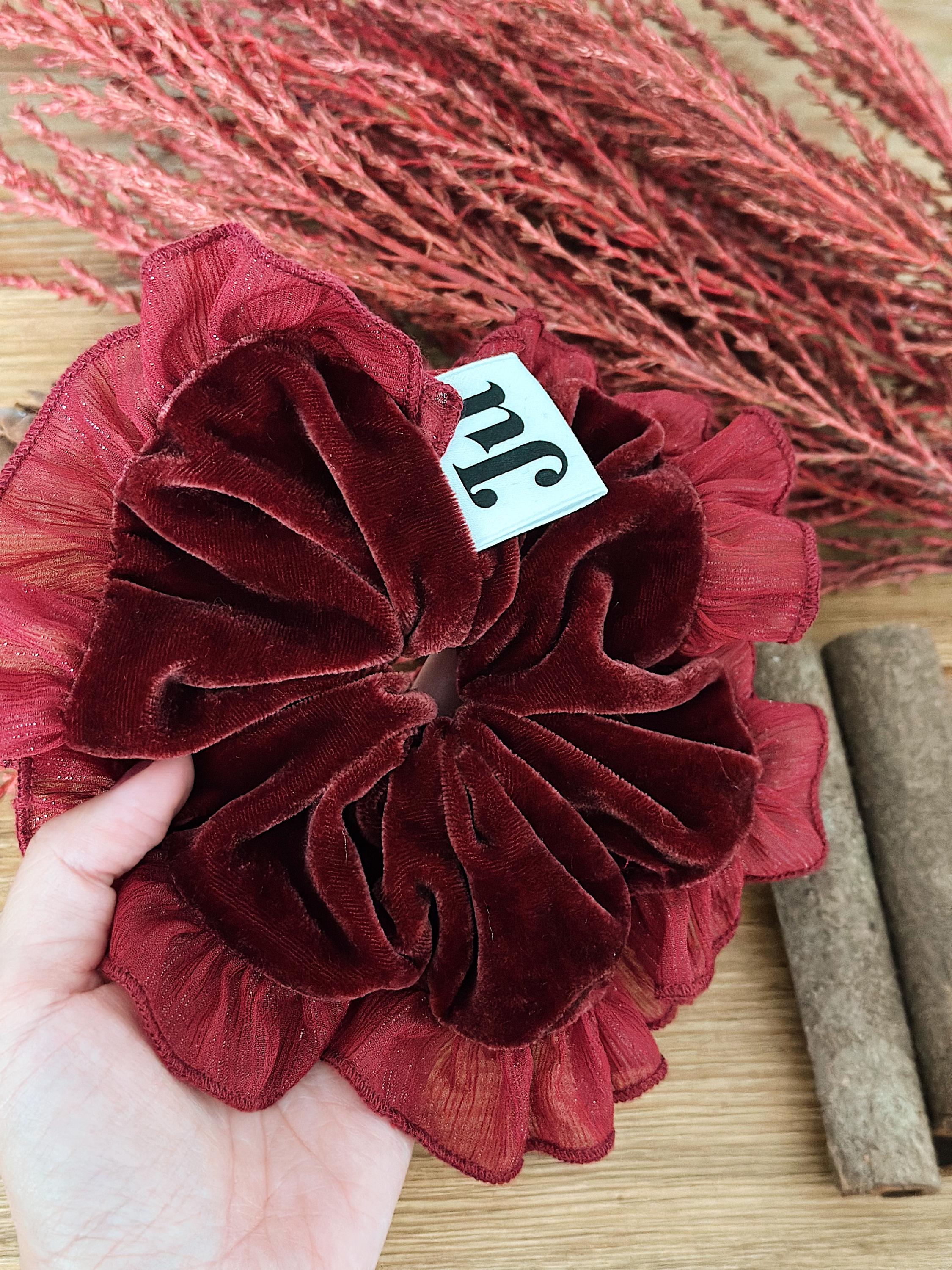 Red Velvet Jumbo Scrunchie: Christmasy Oversized Scrunchies  display picture 2