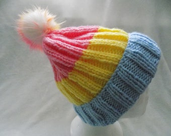 PANSEXUAL BOBBLE HAT