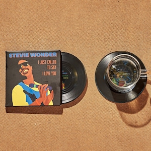 Stevie Wonder Vinyl Records, Zestaw 2, Podkładki pod płyty winylowe LP Muzyka pop z lat 80., Prezent dla miłośników muzyki, Zadzwoniłem tylko, żeby powiedzieć, że cię kocham