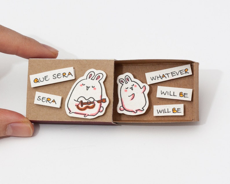 Cute Fun Encouragement Card Que Sera Matchbox Gift box Message box OT054