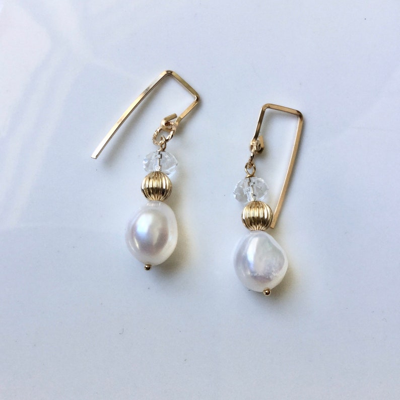 Drop Chunky Fresh-water Pearl Crystal Gold Earrings,Real Natural 10mm White Pearl,Wedding Bridesmaids Dangle Gold,June Birth Stone Gift