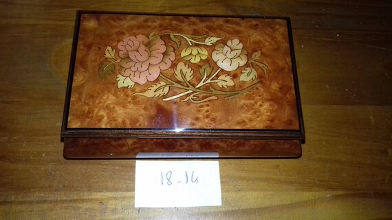 REUGE Music Box - ROMANCE