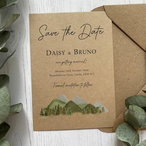 Réservez vos dates pour mariage forêt et montagne | Papeterie de mariage d'extérieur en bois rustique | Faire-part de mariage avec des arbres | Idées de mariage d'aventure