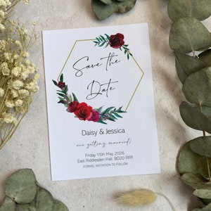 Cartes "Retenez cette date" pour mariage rouge foncé romantique | Invitation roses rouges d'hiver | Thème de mariage classique | Papeterie de mariage élégante et abordable