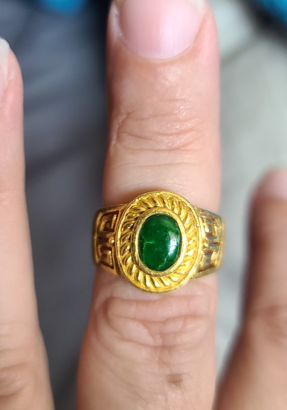 24kt solid gold emerald ring - image 1