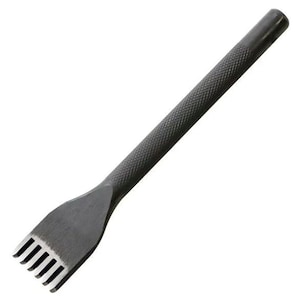 Strumento per cucire in pelle Seiwa, 6 x 3 mm, scalpello per cuciture in pelle in stile europeo, ferro da puntura a 6 punte, per praticare fori di cucitura nella lavorazione della pelle