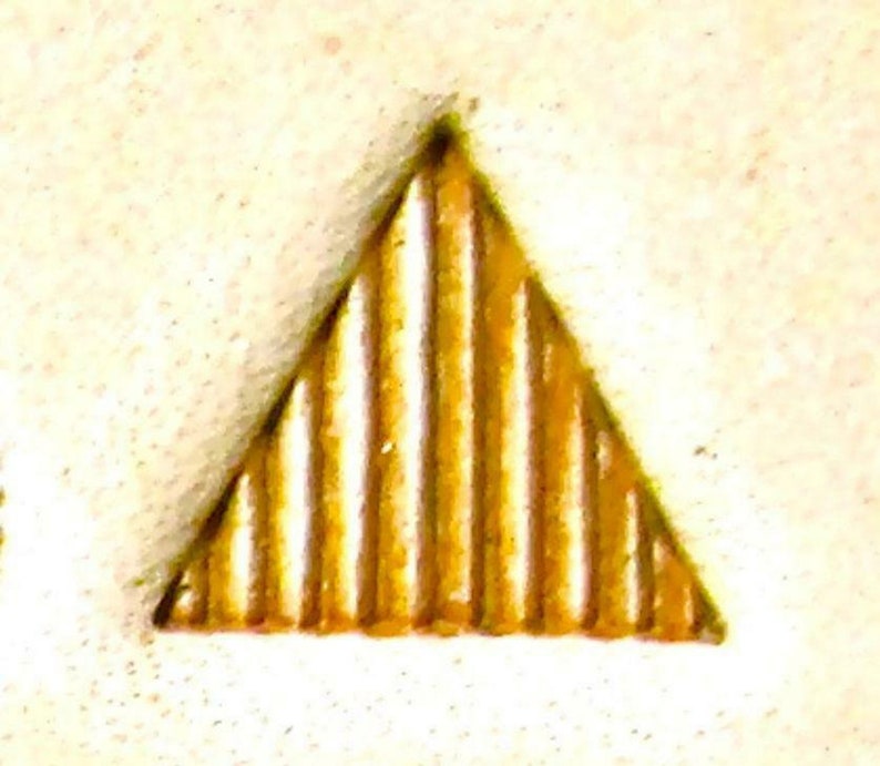 Craft Sha Leathercraft Matting Triangle Beveller Leather Stamp 9mm x 9mm B962
