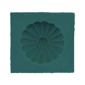 PMC Edelmetaal Klei Zilver 13mm x 13mm Concho Siliconen Chrysant Bloemvorm Push Mold, voor het maken van sieraden