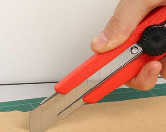 NT Cutter L-500P Utility Knife Snap off Blade 18mm Screw Lock Red