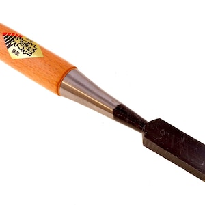 Sakura Woodcarving Carpenters Socket Chisel 18mm Wood Carving Woodworking Tool, SK-5 Steel Blade, Oire Wood Handle for Carpentry & Hobby Use