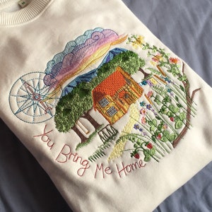 Embroidered Jumper: Home - Organic Cotton - Sweatshirt