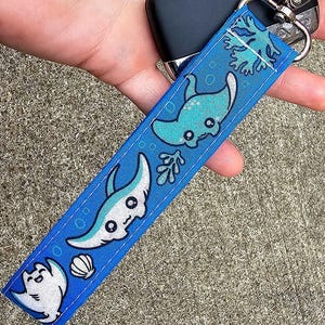 マンタ キーホルダー リストレット | 彼女へのマンタギフト | 鍵用キーホルダーストラップ | かわいいカーアクセサリー | 動物園の飼育員への動物愛好家ギフト