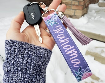 Grandma Keychain Wristlet | Mothers Day Gift for Grandma Key Fob | Nana Gift | Mother in Law Gift | Grandmother Gift for New Grandma, Floral