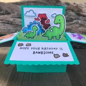 Dinosauruskaart, pop-upkaart, pop-updooskaart, dinosauruspop-updooskaart, dinosauruspop-upkaart, pop-upkaart, gelukkige verjaardag, kaartpop-up