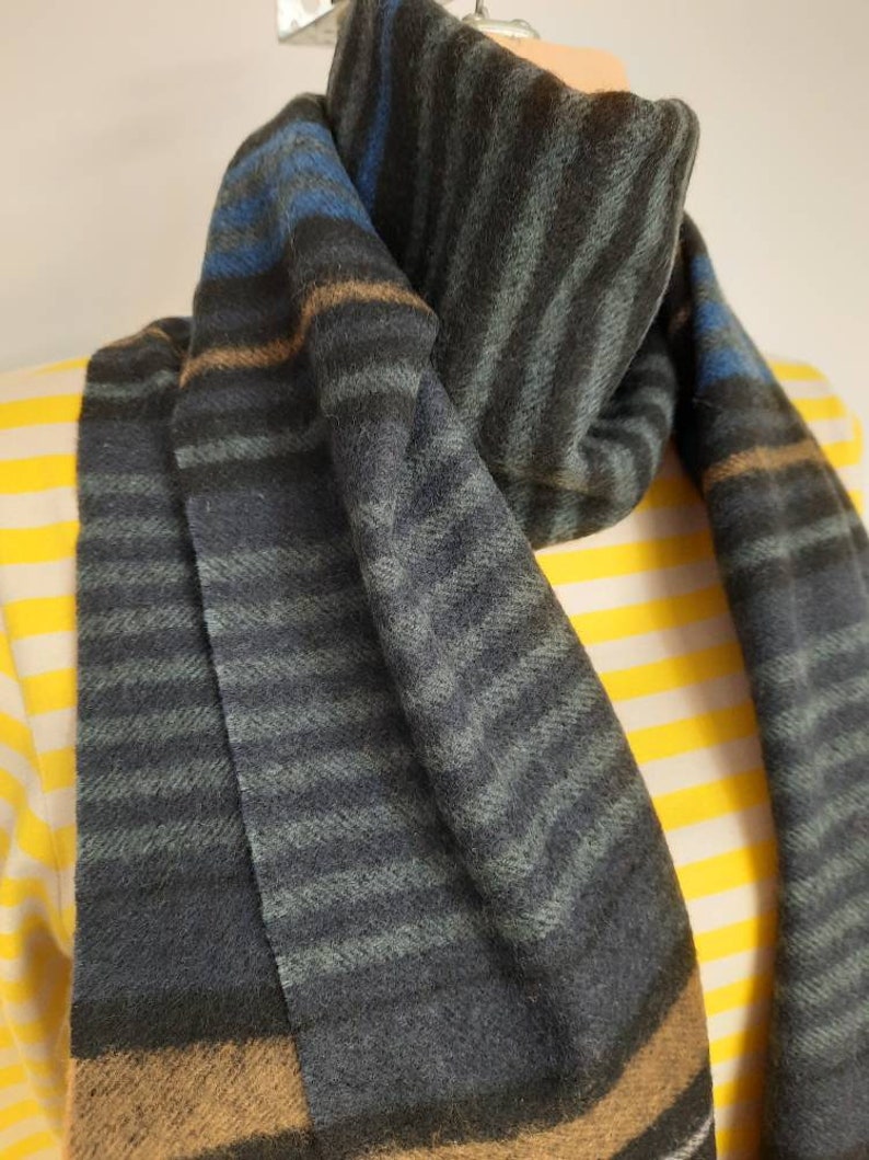Marja Kurki Finnish Wool scarf. image 4