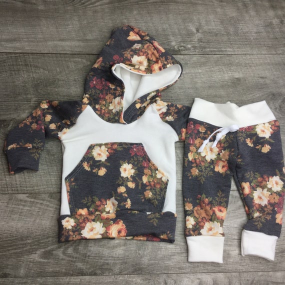 hoodie outfits girl