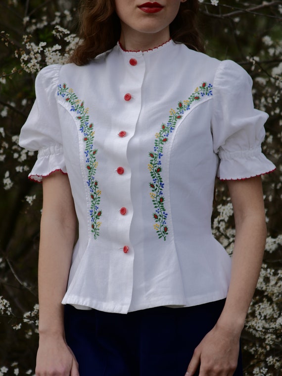 Vintage 1970s 70s does 30s White Embroidored Folk… - image 4