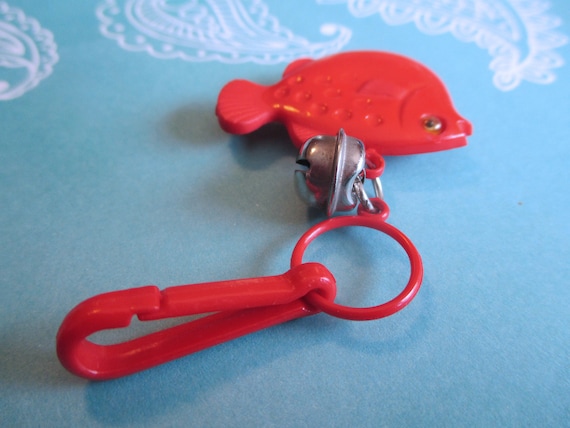 1980s Bell Charm Red Fish with Googly Eye, 80s Pl… - image 4
