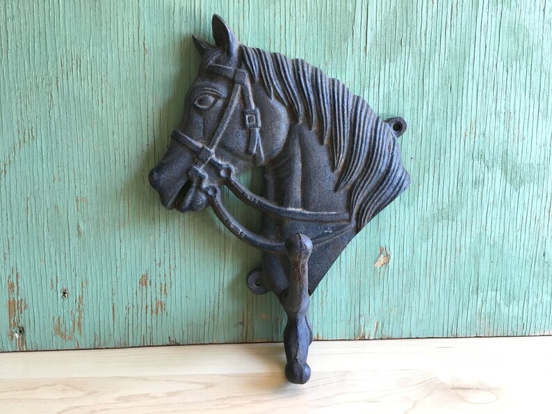Cast Iron 2 Horse head 2 Hook towel coat hat or key holder Western Tack