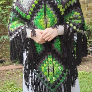Handmade  crochet ladies poncho. Free size. Vintage 1970&#39;s style poncho . UK made. Crochet green poncho Boho granny square. Beaded ties