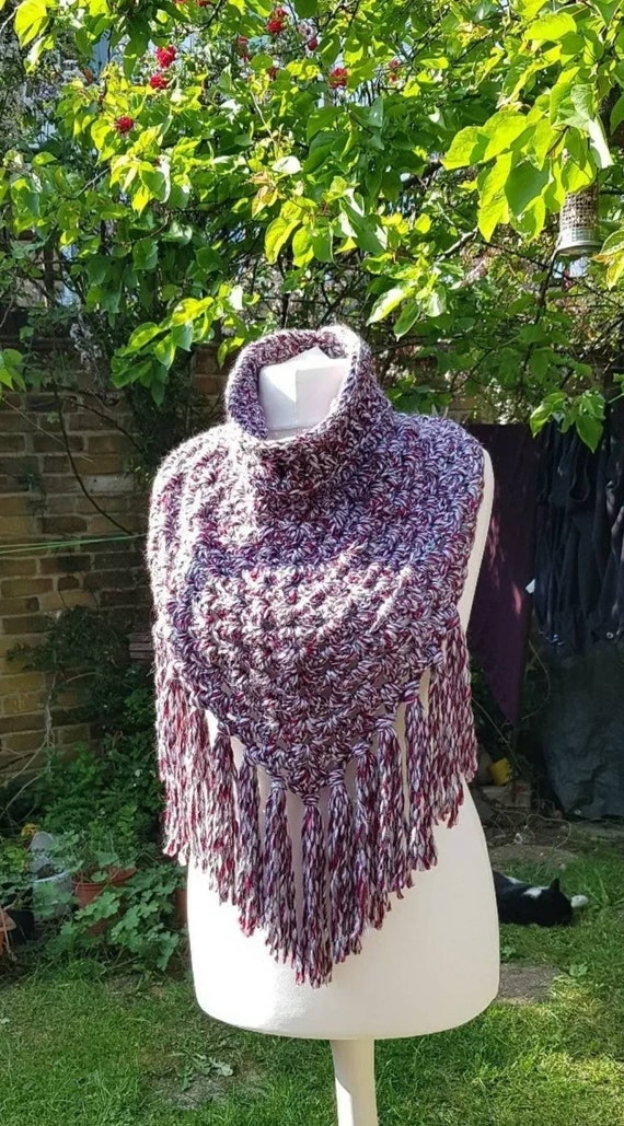 Capot bandana au crochet fait à la main, foulard grand-mère de style châle  carré col chaud infinity écharpe triangulaire