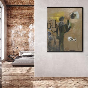 Puede incluir: Pintura abstracta con fondo marr&oacute;n y acentos negros, verdes y amarillos. La pintura presenta una figura grande y abstracta en el centro.