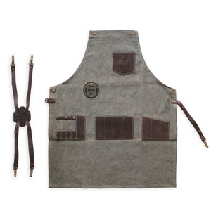 Barber Limited Edition apron with embroidered stamp - JULIAN