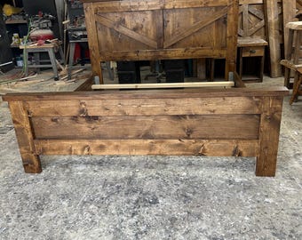 king size farmhouse bed