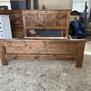 king size farmhouse bed