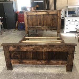 Queensize boerenbed