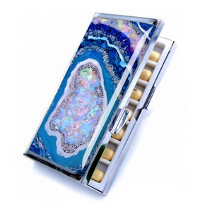 Organizador de pastillas semanal Geode, tarjetero con nombre personalizado, pastillero de 7 días, regalo para suegra, tarjetero personalizado para contable