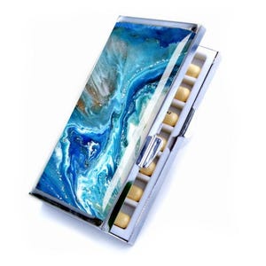 Organizador de pastillas semanal Ocean Art, tarjetero con nombre personalizado, pastillero de entrenador de animales, regalo para madrastra, tarjetero personalizado