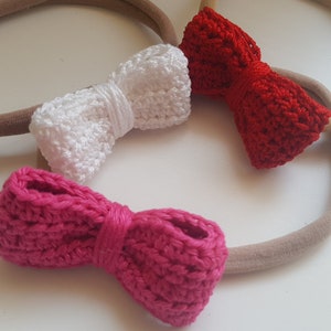 3 Crochet Bows Set Headbands, Elastic Band fit all, Photo Prop, Baby Headband, White, Red, Green, Pink,  Head accessories, Baby accessories