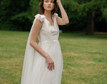 Simple wedding dress • A line dress • casual wedding dress • adjustable bows on shoulders • minimalist dress • tulle wedding dress