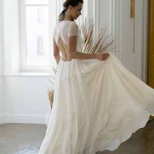 Ready to ship Wedding dress // Lace wedding dress • floor length wedding dress • simple minimalist wedding dress SAMPLE SALE