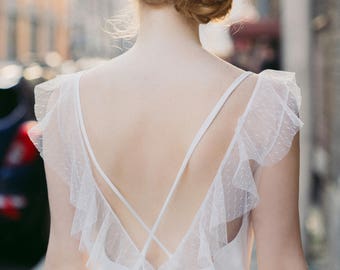 Ready to ship Wedding dress  // LACE wedding dress • simple wedding dress • boho wedding dress • open back wedding dress • SAMPLE SALE