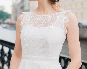 Lace crepe wedding dress • simple wedding dress • courthouse wedding dress • civil wedding dress