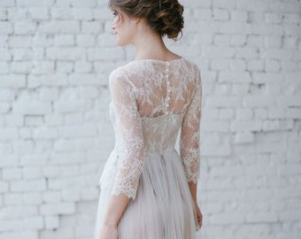 Long sleeve wedding dress • tulle wedding dress • french lace wedding dress • classic wedding dress • simple wedding dress •  bridal gown