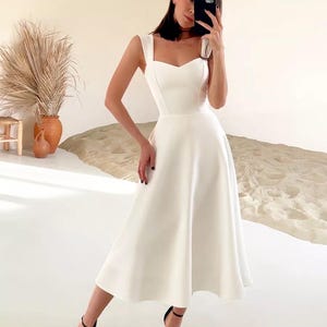 Elegant White Midi Wedding Dress: Square Neck A-Line Sleeveless Gown